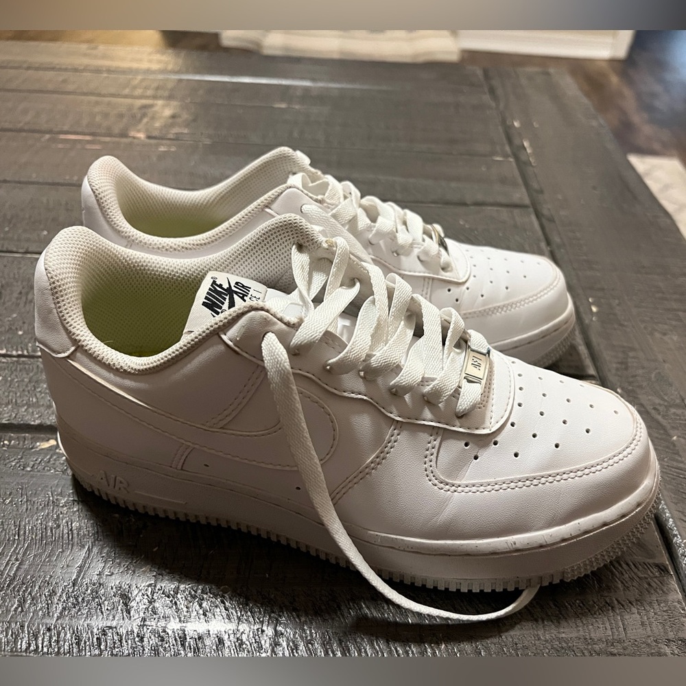 Women’s Air Force 1’s